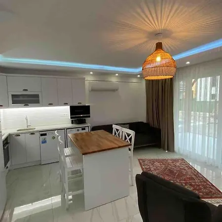 Oeluedeniz,hisaroenue Mevkisi Havuzlu Muestakil Otel Fethiye